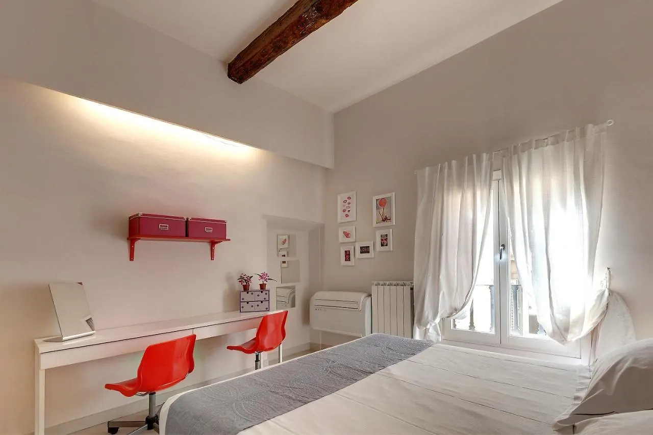 Glam Apartments Floransa 0*,