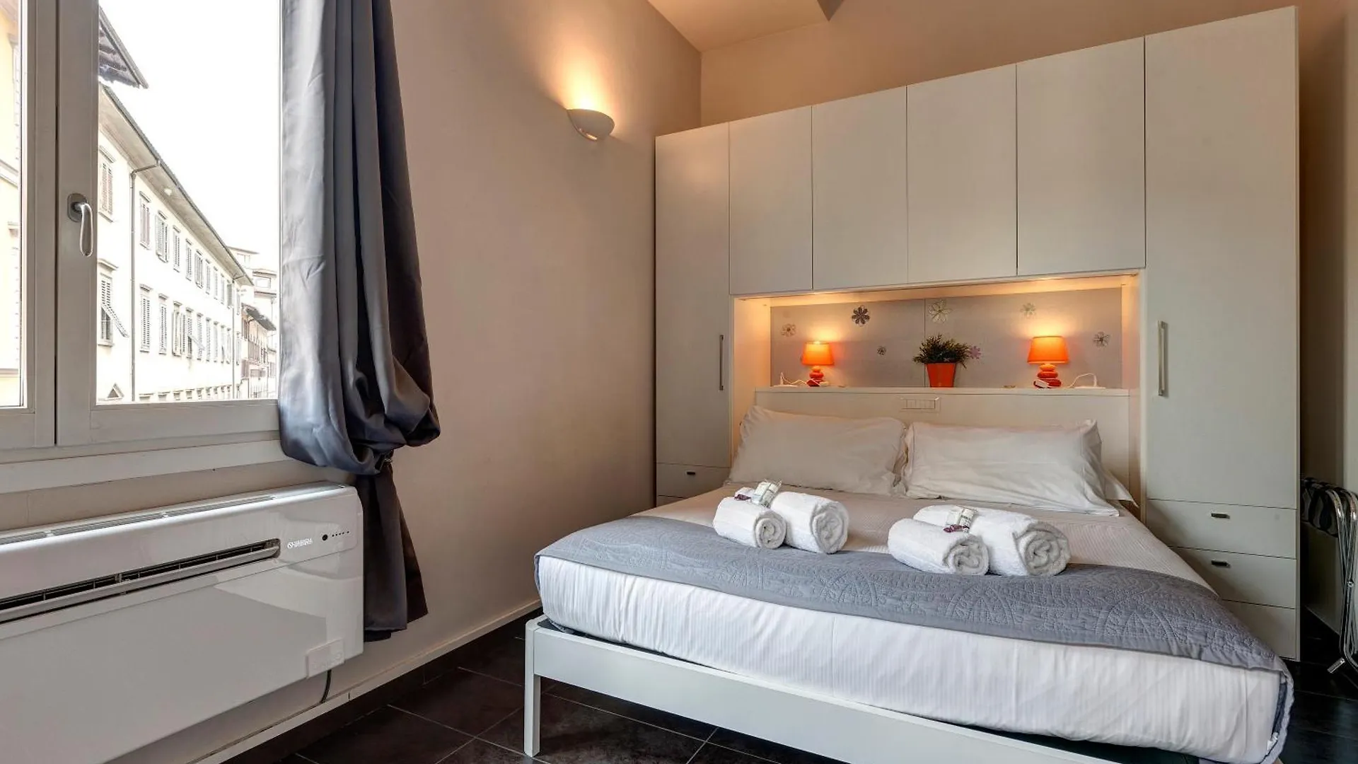 Glam Apartments Floransa