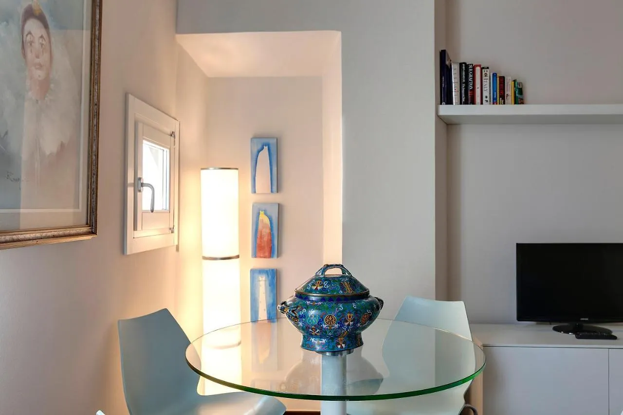 Glam Apartments Florens