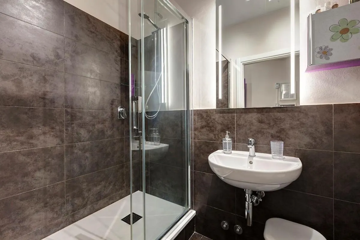 Glam Apartments Florens